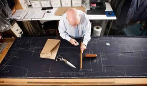 通路快建新零售案例 一線廠庫(kù)來(lái)襲，女裝產(chǎn)業(yè)洗牌在即